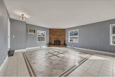 140 S Westlawn Avenue, Aurora, IL 60506 - Photo 9