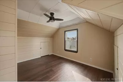 140 S Westlawn Avenue, Aurora, IL 60506 - Photo 21