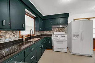 2611 Ellen St, Rockford, IL 61101 - Photo 5