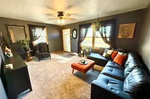 1703 24th St, Rock Island, IL 61021 - Photo 5