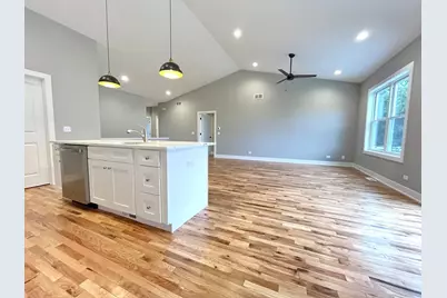 516 Cobblestone Circle, Harvard, IL 60033 - Photo 5