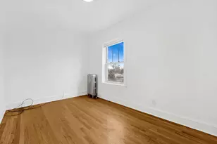 4742 W Roscoe St, Chicago, IL 60641 - Photo 9