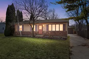 10435 W Chaplin Ave, Beach Park, IL 60099 - Photo 1