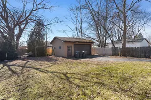 10435 W Chaplin Ave, Beach Park, IL 60099 - Photo 13