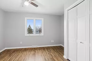 1067 Southgate Rd, New Lenox, IL 60451 - Photo 9