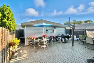 7051 W 64th Pl, Chicago, IL 60638 - Photo 23