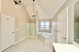 2884 Riverstone Ct, Aurora, IL 60502 - Photo 9