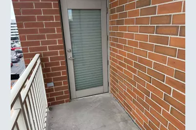 6000 N Cicero Avenue #301, Chicago, IL 60646 - Photo 23