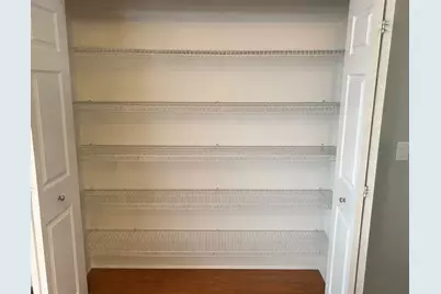 6000 N Cicero Avenue #301, Chicago, IL 60646 - Photo 5