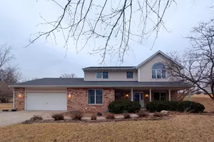 205 San Carlos Rd, Minooka, IL 60447 - Photo 1