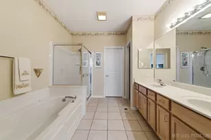 4211 Whitehall Ln, Algonquin, IL 60102 - Photo 15