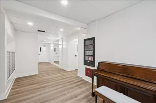 10 S Wille St, Mount Prospect, IL 60056 - Photo 23