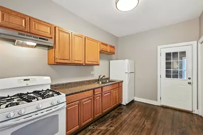 7033 S Vernon Avenue, Chicago, IL 60637 - Photo 7