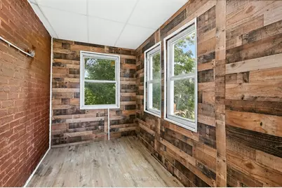 7033 S Vernon Avenue, Chicago, IL 60637 - Photo 9