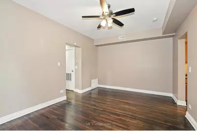 7033 S Vernon Avenue, Chicago, IL 60637 - Photo 5