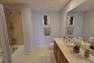 240 E Illinois St, Chicago, IL 60611 - Photo 13