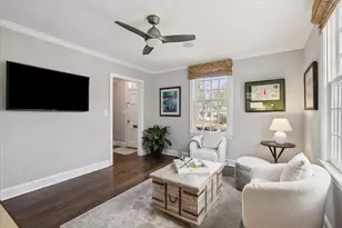 661 Greenview Pl, Lake Forest, IL 60045 - Photo 3