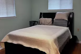 226 Fernwood Ln, Glenview, IL 60025 - Photo 9