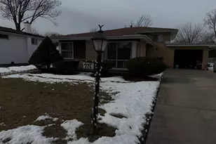 226 Fernwood Ln, Glenview, IL 60025 - Photo 3