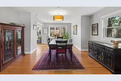 6831 N Kilpatrick Avenue, Lincolnwood, IL 60712 - Photo 5