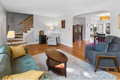 6831 N Kilpatrick Avenue, Lincolnwood, IL 60712 - Photo 3