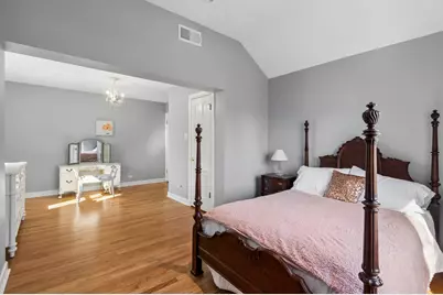 6831 N Kilpatrick Avenue, Lincolnwood, IL 60712 - Photo 15