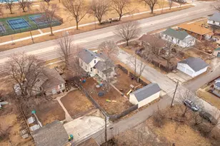 565 E Norris Dr, Ottawa, IL 61350 - Photo 29