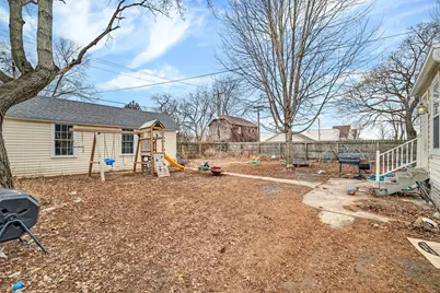 565 E Norris Drive, Ottawa, IL 61350 - Photo 23