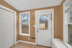 565 E Norris Dr, Ottawa, IL 61350 - Photo 15