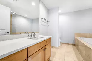 415 E North Water St, Chicago, IL 60611 - Photo 29