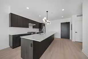 1801 W Grand Ave, Chicago, IL 60622 - Photo 3