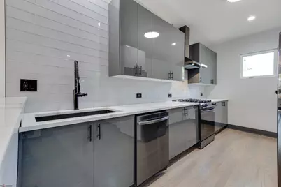 [Address not provided], Chicago, IL 60617 - Photo 5