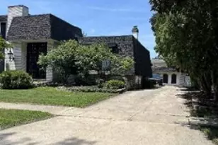 9312 S Kolmar Ave, Oak Lawn, IL 60453 - Photo 3