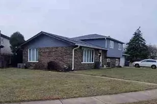 12818 S Blossom Dr, Alsip, IL 60803 - Photo 3