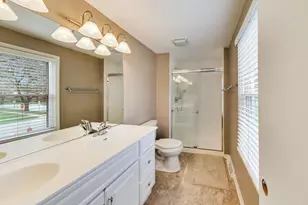 2822 N Brighton Pl, Arlington Heights, IL 60004 - Photo 19