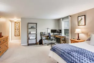 2822 N Brighton Pl, Arlington Heights, IL 60004 - Photo 17