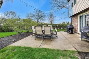 2822 N Brighton Pl, Arlington Heights, IL 60004 - Photo 41