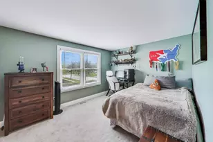 2822 N Brighton Pl, Arlington Heights, IL 60004 - Photo 25