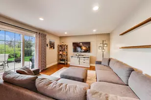 2822 N Brighton Pl, Arlington Heights, IL 60004 - Photo 13