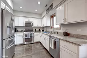 6816 W 65th St, Chicago, IL 60638 - Photo 11