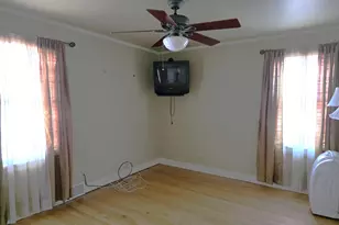 8609 S Indiana Ave, Chicago, IL 60619 - Photo 25