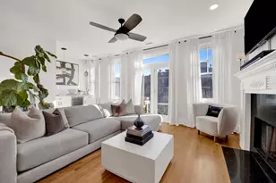 856 W Buckingham Pl, Chicago, IL 60657 - Photo 3