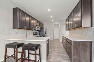 2045 Stuttle Rd, Batavia, IL 60510 - Photo 5