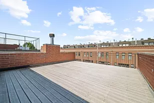 1714 W Wolfram St, Chicago, IL 60657 - Photo 31