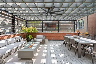 1714 W Wolfram Street, Chicago, IL 60657 - Photo 17