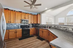 2741 Haydn St, Woodstock, IL 60098 - Photo 7