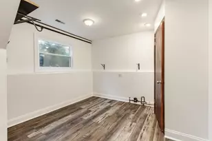 214 Far Hills Dr, Bolingbrook, IL 60440 - Photo 13