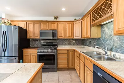 214 Far Hills Drive, Bolingbrook, IL 60440 - Photo 7