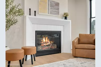 104 N Evergreen Avenue, Elmhurst, IL 60126 - Photo 7