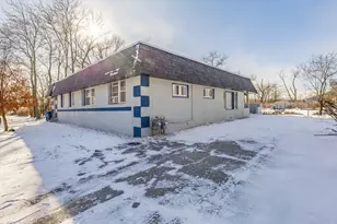 210 Southgate Ave, Chicago Heights, IL 60411 - Photo 1